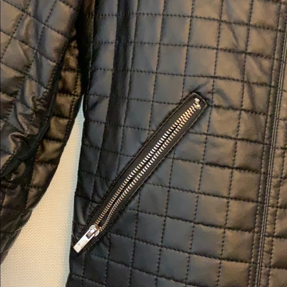 Leather jacket - Picture 3 of 4